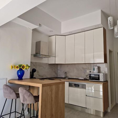 Apartman Leana Apartment สปลิท ภายนอก รูปภาพ