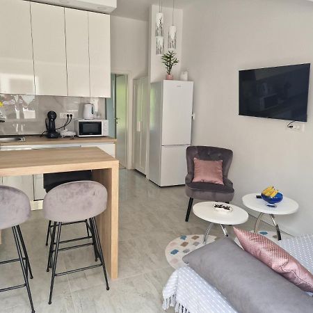 Apartman Leana Apartment สปลิท ภายนอก รูปภาพ