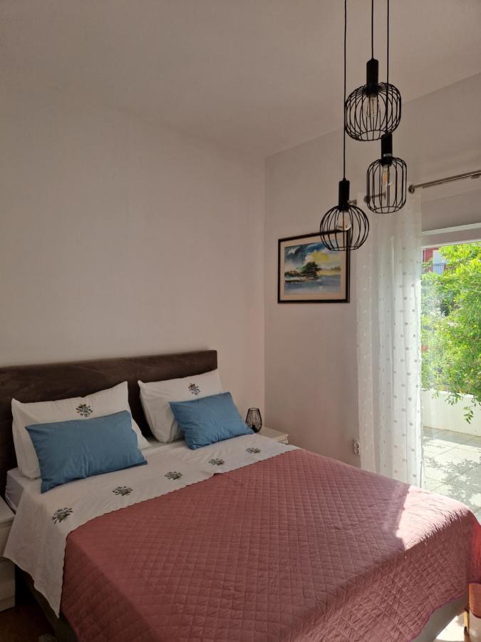 Apartman Leana Apartment สปลิท ภายนอก รูปภาพ