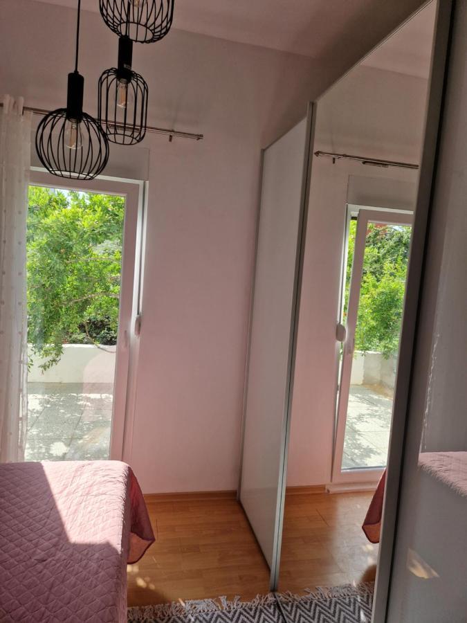 Apartman Leana Apartment สปลิท ภายนอก รูปภาพ