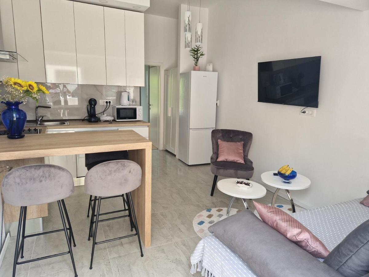 Apartman Leana Apartment สปลิท ภายนอก รูปภาพ